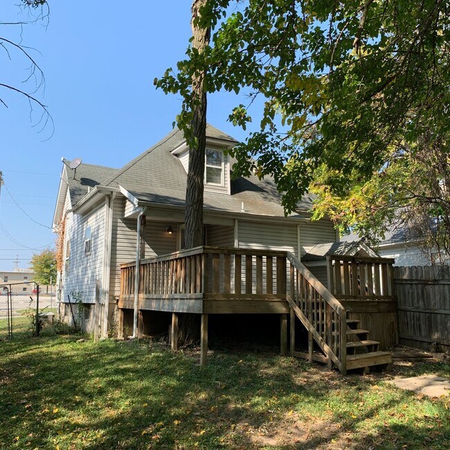 Building Photo - 3 Bedroom House for Rent