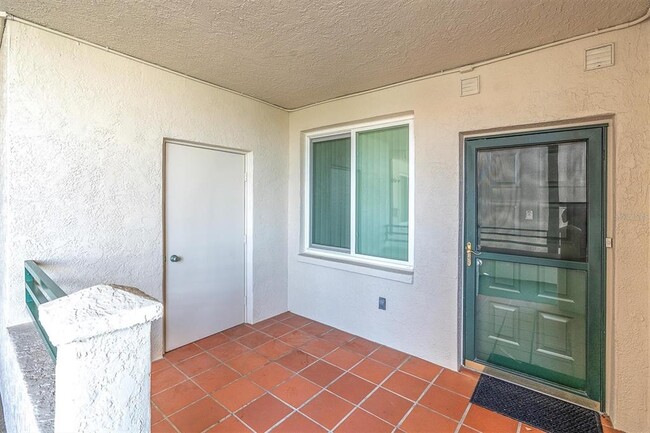 Building Photo - 4830 Osprey Dr S