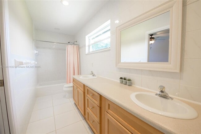 Building Photo - 19275 SW 256th St