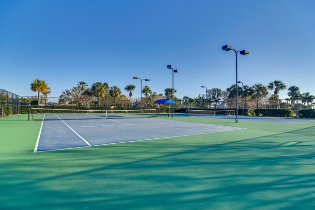 Building Photo - 5172 Coquina Key Dr SE