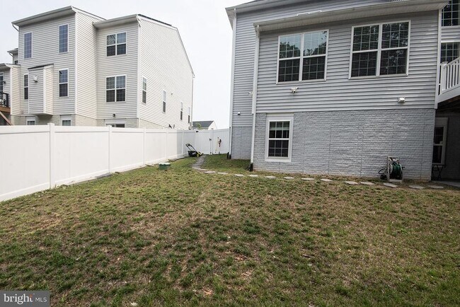 Building Photo - 225 Brafferton Blvd