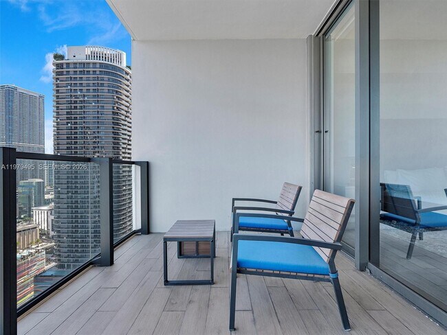 Building Photo - 88 SW 7th St
