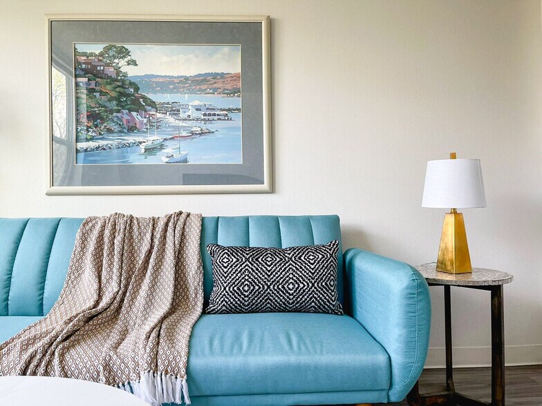 Building Photo - 2515 Burnet Ave