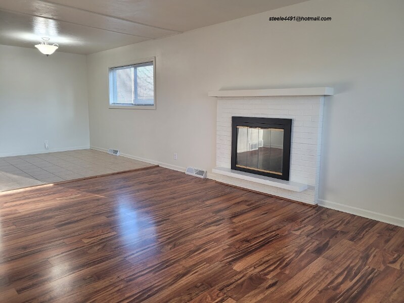 Building Photo - 1213 Wilroy Rd