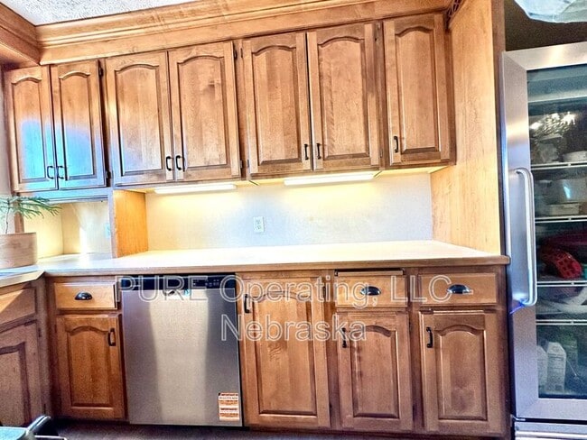 Building Photo - 1024 N 74th Ave