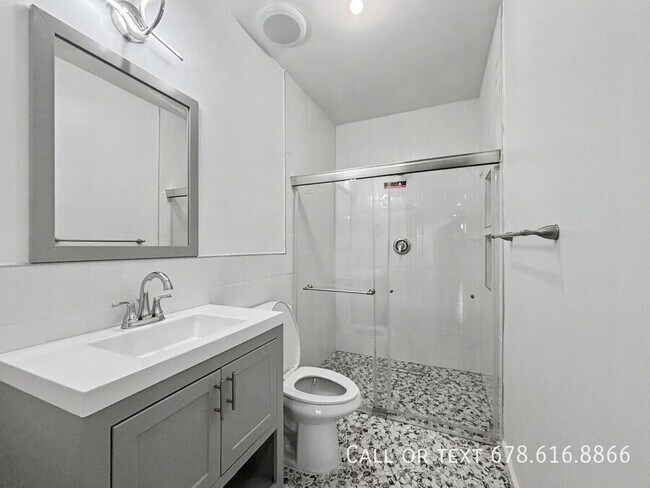 Building Photo - 70 Charleston Ln