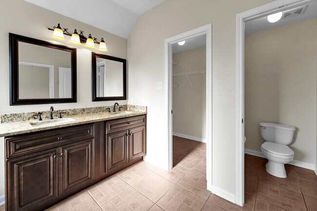 Building Photo - 2722 Bronze Loquate Ct