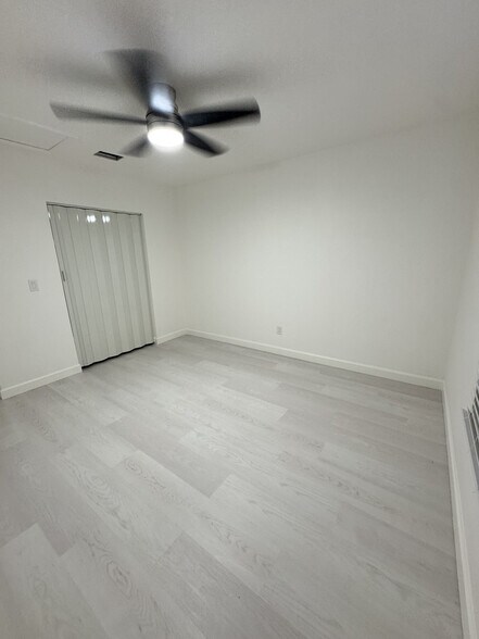 Building Photo - 909 36th St