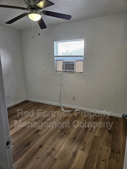 Building Photo - 803 Palm Blvd