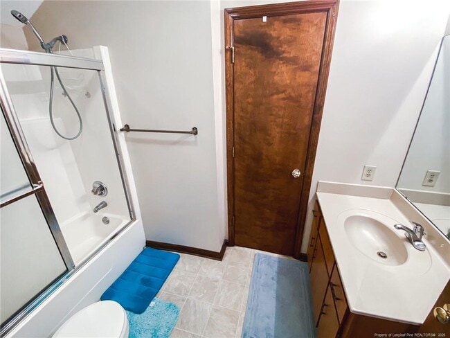 Building Photo - 207 Charmant Rd