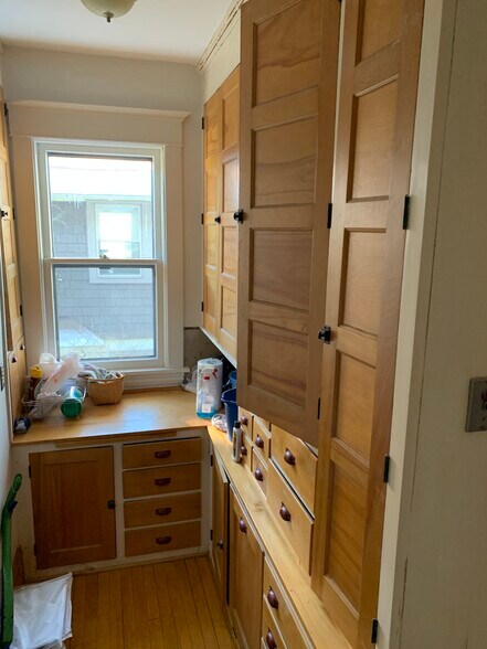 Pantry - 2545 Pillsbury Ave S