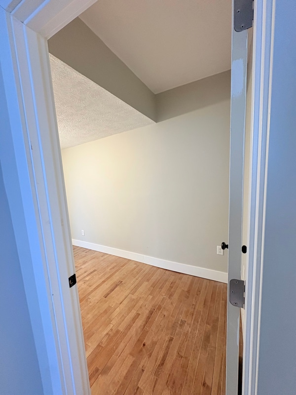 Building Photo - 146 Straight Ave NW