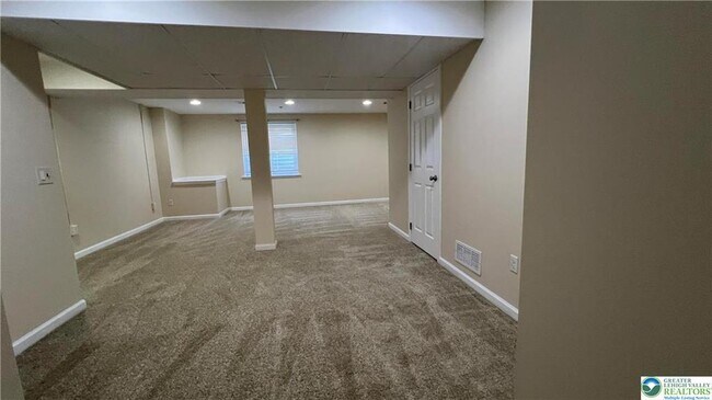 Building Photo - 251 Milkweed Dr