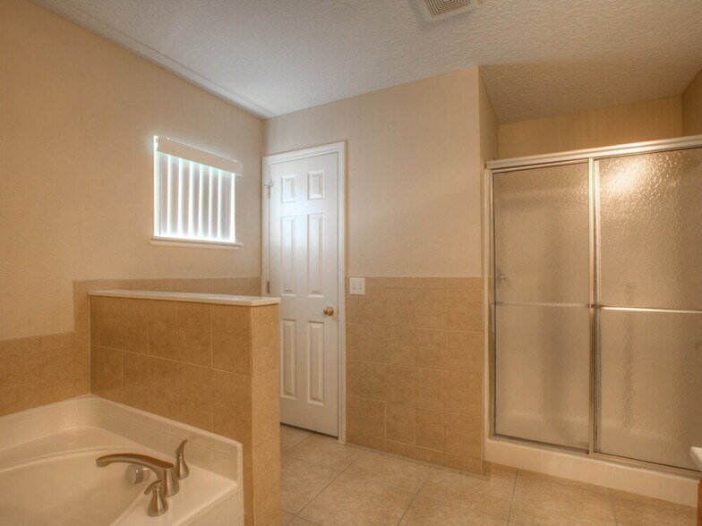 Building Photo - 2474 Palmetto Ridge Cir