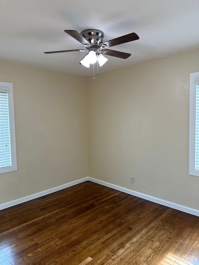 Building Photo - 317 Richfield Ave