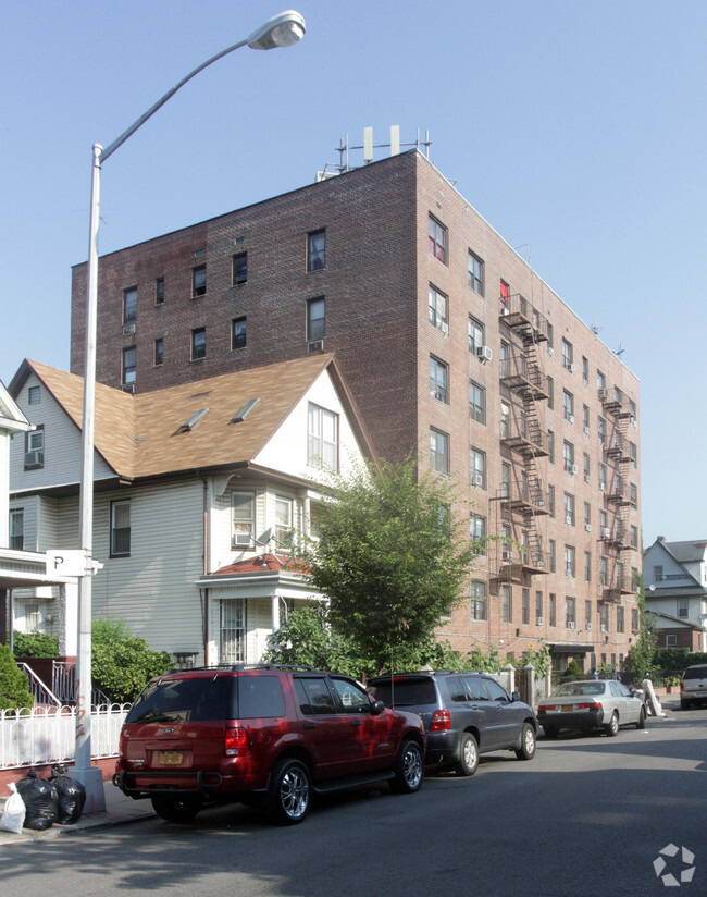 616 E 29th St - 620 E 29th St
