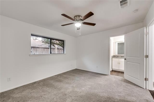 Building Photo - 9522 Hilldale Dr