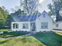 Building Photo - 499 Woodlawn Ave NW