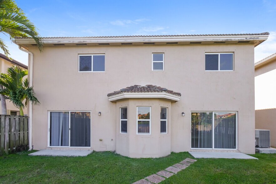 Building Photo - 21101 SW 88th Ct