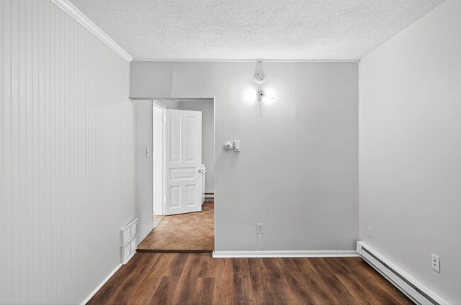 Building Photo - 959 Earl St