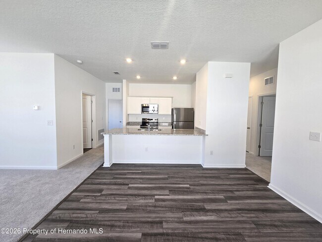 Building Photo - 12101 Kelly Ann Lp