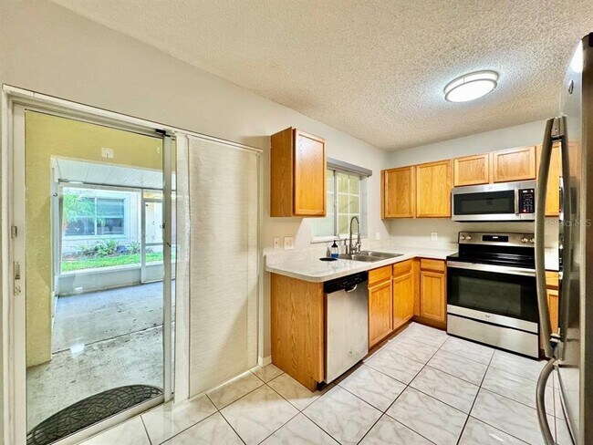 Building Photo - 10823 Brickside Ct