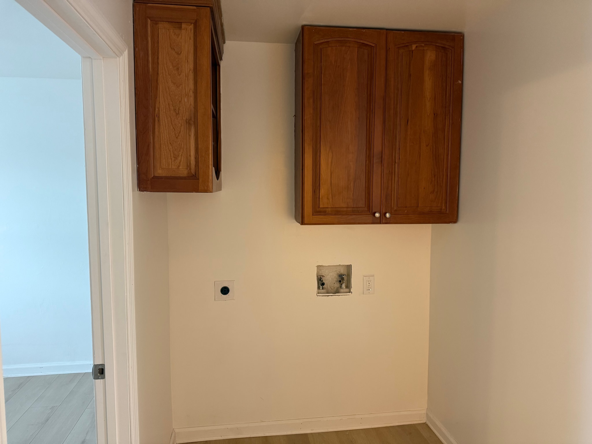 Building Photo - 922 Hastings St