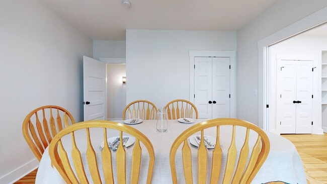 Building Photo - 276-278 Willow St