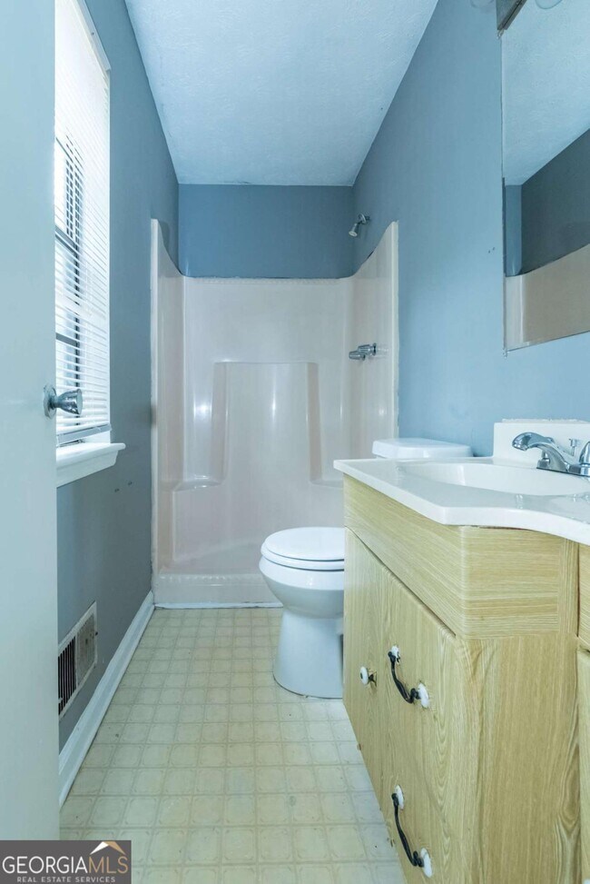 Building Photo - 2275 Camden Ct