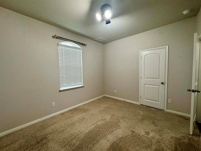 Building Photo - 251 Cherry Laurel Ln