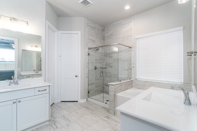 Building Photo - 27054 Golden Knoll Dr