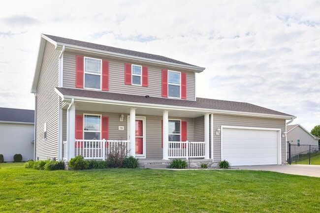 Building Photo - Commuter's Dream!!  3 Bedroom, 2.5 Bathroom Home in West Des Moines!