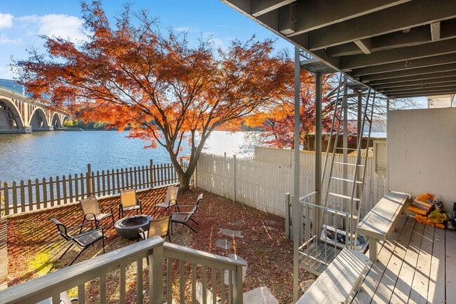 Building Photo - 3303 Water St NW