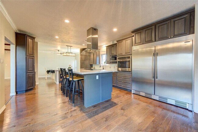 Building Photo - 1030 Crossroads Dr