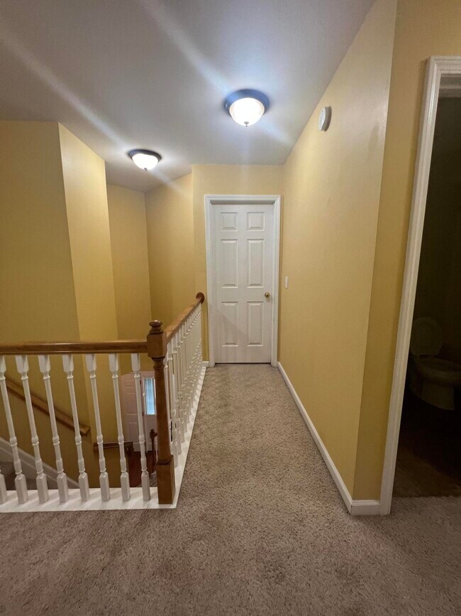 Building Photo - 565 Batty Way