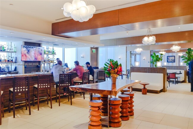 Building Photo - 200 Biscayne Blvd Way