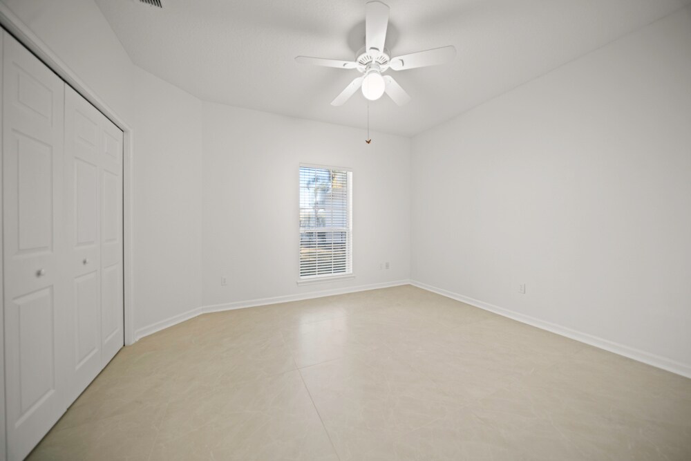 Building Photo - 10061 Vineyard Lake Rd E