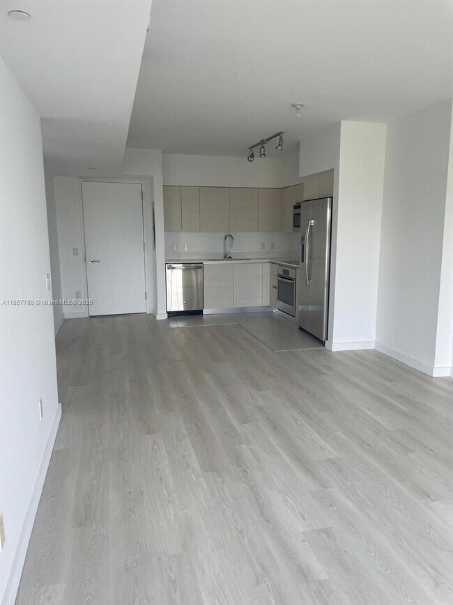 Building Photo - 4250 Biscayne Blvd