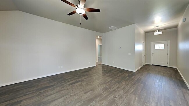 Building Photo - 7001 Elk Canyon Rd