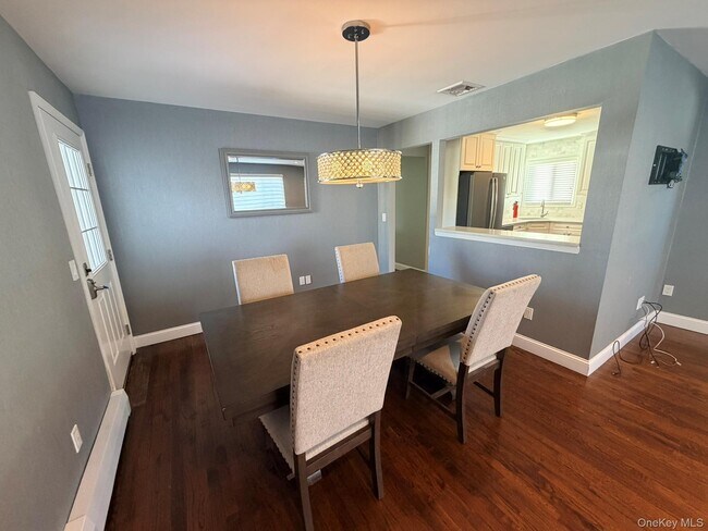 Building Photo - 2002 City Ave