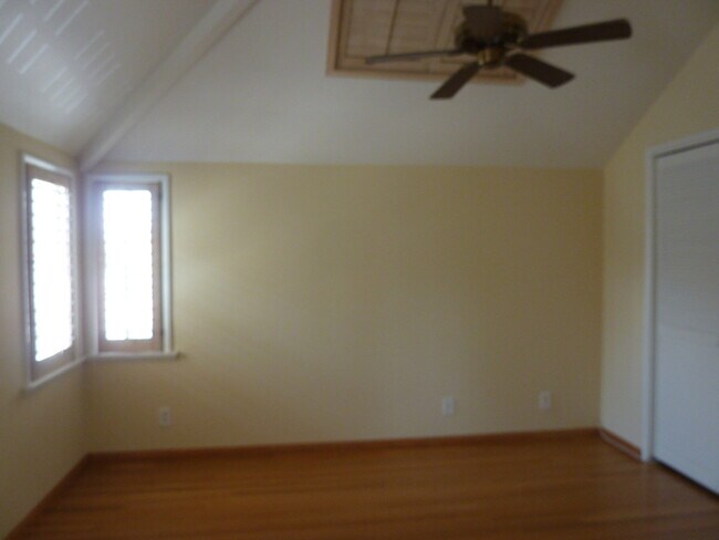 Upstairs bedroom - 317 7th St