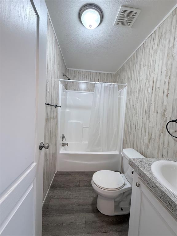 Building Photo - 932 SE 40th Pl