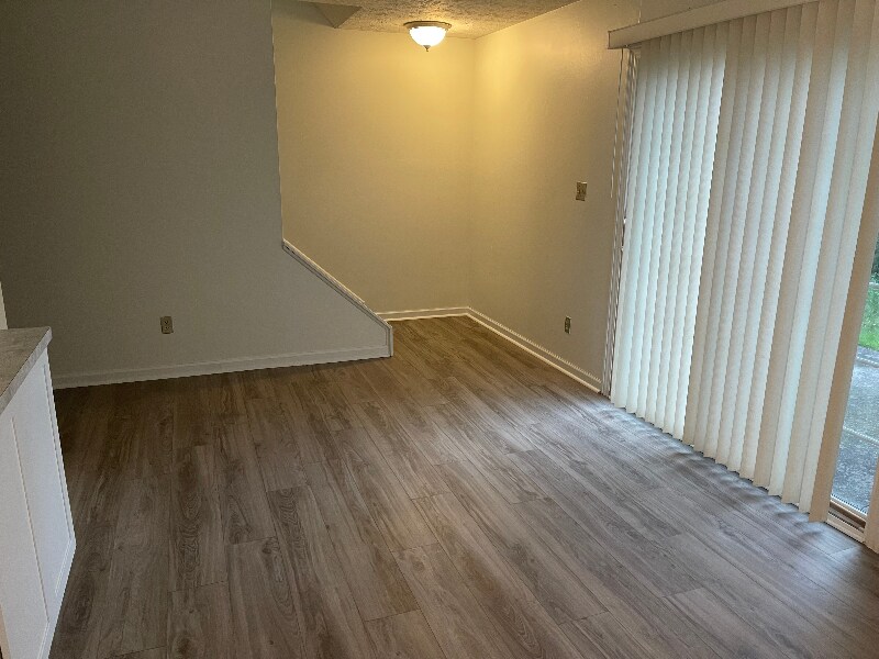 Building Photo - 13952 Oakbrook Dr