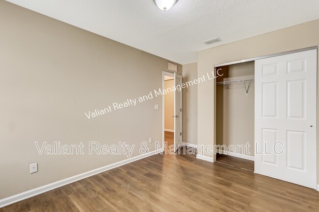 Building Photo - 8151 Lanette St