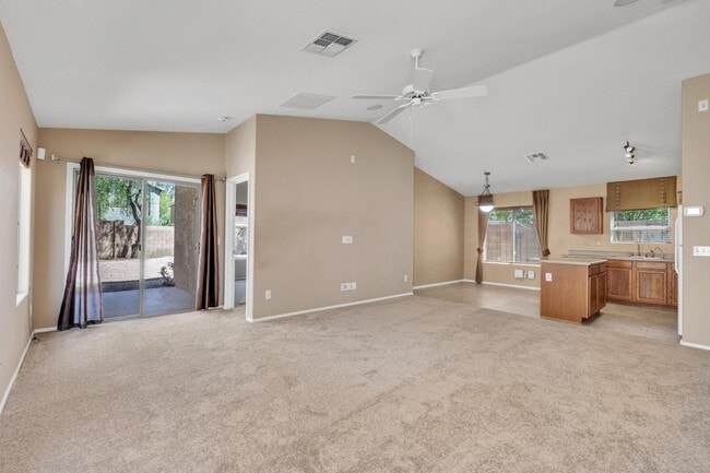 Building Photo - 42780 W Sunland Dr