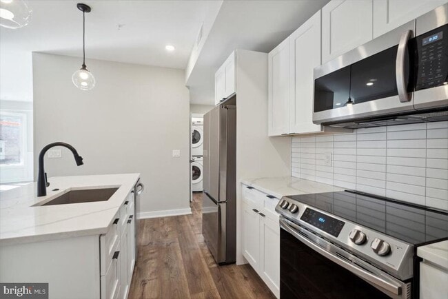 Building Photo - 3801 Hamilton St