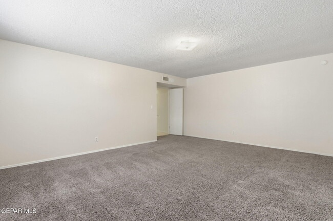 Building Photo - 3329 Old Spanish Trail