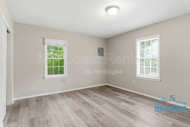 Building Photo - 12237 Vada Dr