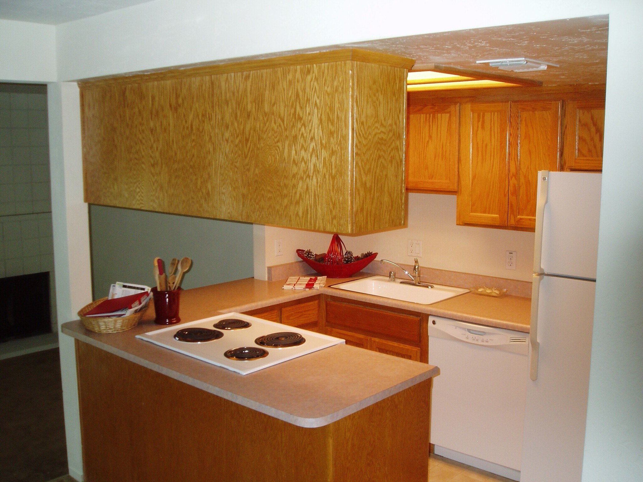 Building Photo - 6033 Leafwood Dr