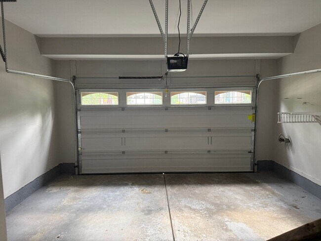 Building Photo - 109 Kestler Dr